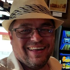 Meet your Posher, Clay